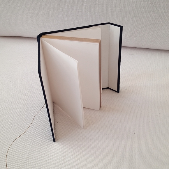 New Dior Velvetbound Goldleaf Notebook - Picture 8 of 8